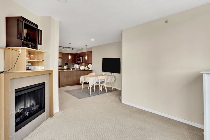 Property Photo: 4888 Brentwood Drive 905 BC V5C 0C6