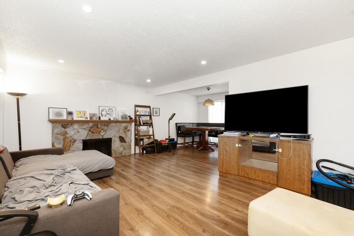 Property Photo: 1189 Brisbane Avenue BC V3J 5K9