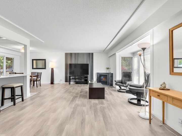 Property Photo: 5153 Cliff Drive BC V4M 2C4