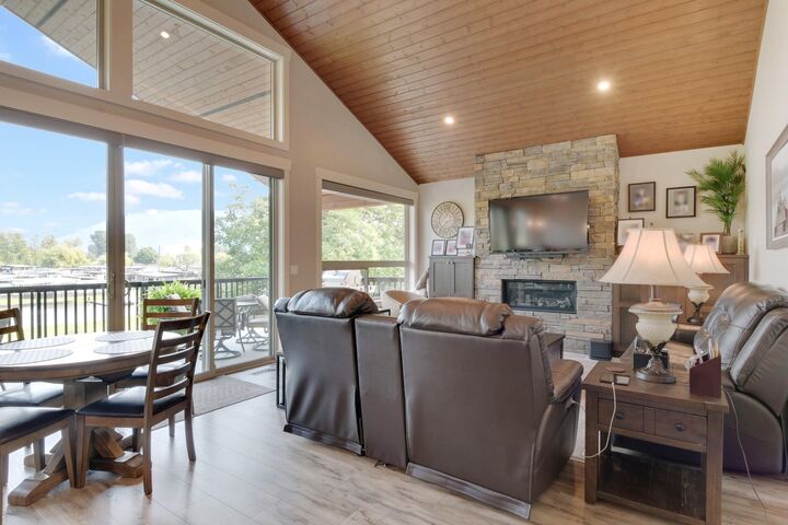Property Photo: 8506 Lakeview Road BC V2V 7L8