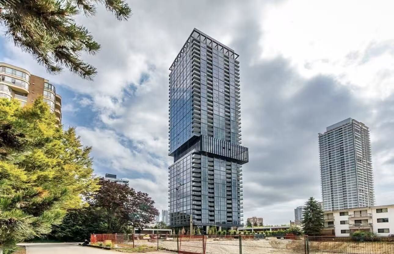 Property Photo:  5987 Wilson Avenue  BC V5H 0L7 