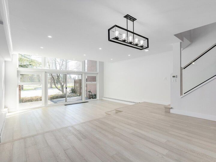 Property Photo:  1350 View Crescent 110  BC V4L 2K3 