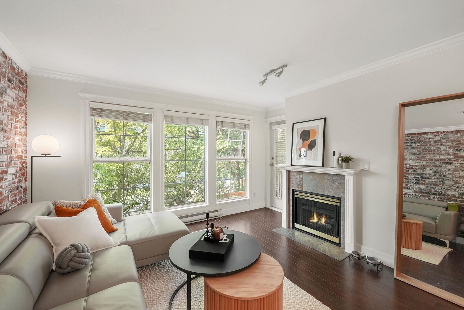 Property Photo:  888 Gauthier Avenue 302  BC V3K 6Y1 