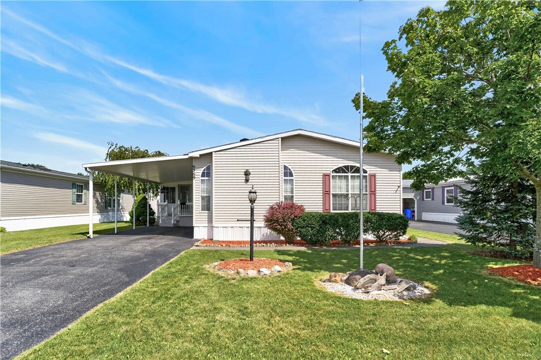 Property Photo: 6369 Roberts Drive 433 NY 14564