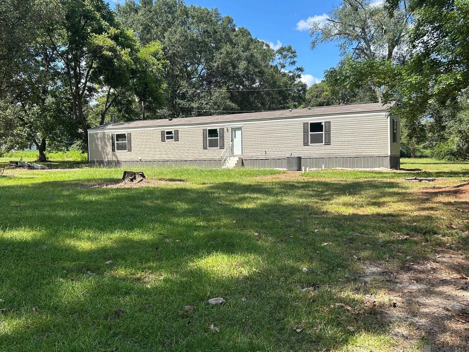 Property Photo: 9916 Grant St LA 70789