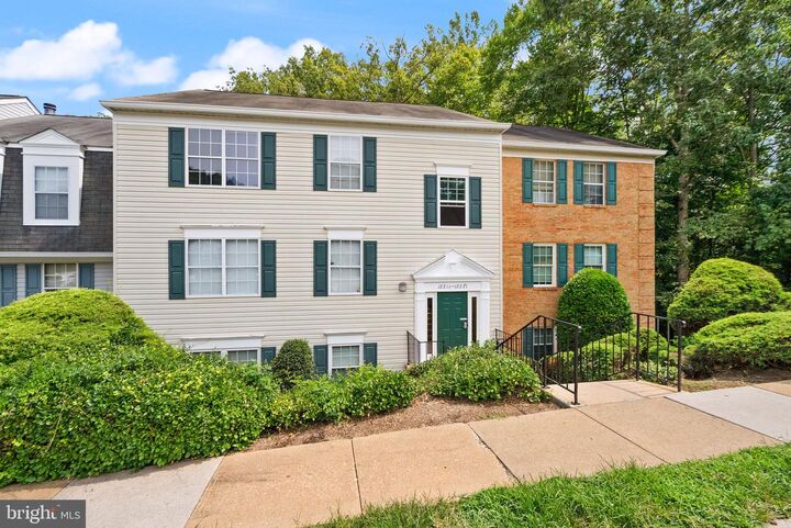 Property Photo:  12221 Stevenson Court 12221  VA 22192 