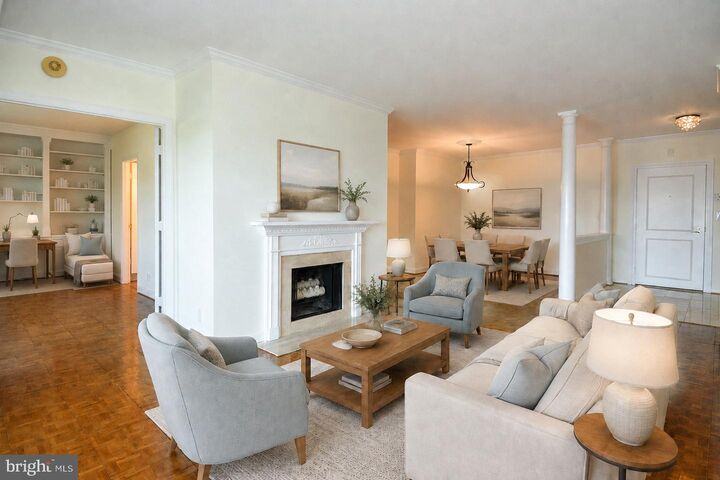 Property Photo:  1250 S Washington Street 714  VA 22314 