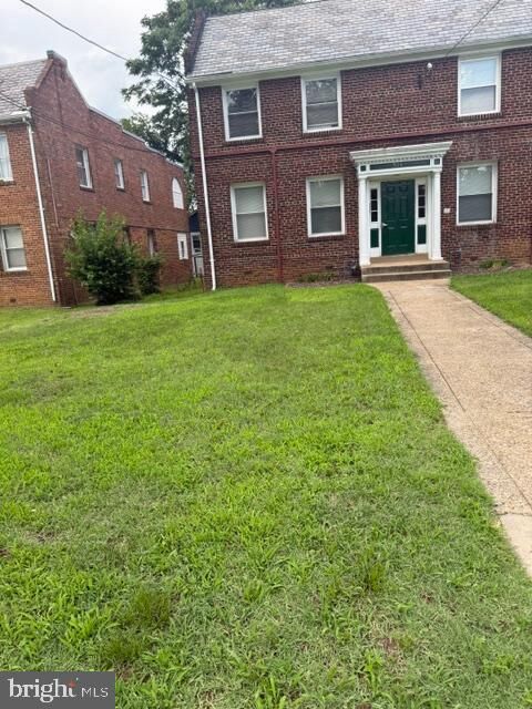 Property Photo:  3014 Massachusetts Avenue SE  DC 20019 