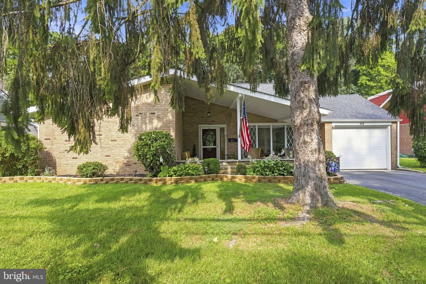 Property Photo: 44 S Brookside Road PA 19064