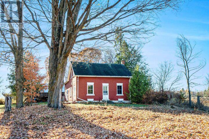 Property Photo: 183 Jim Barr Road ON K7V 3Z8