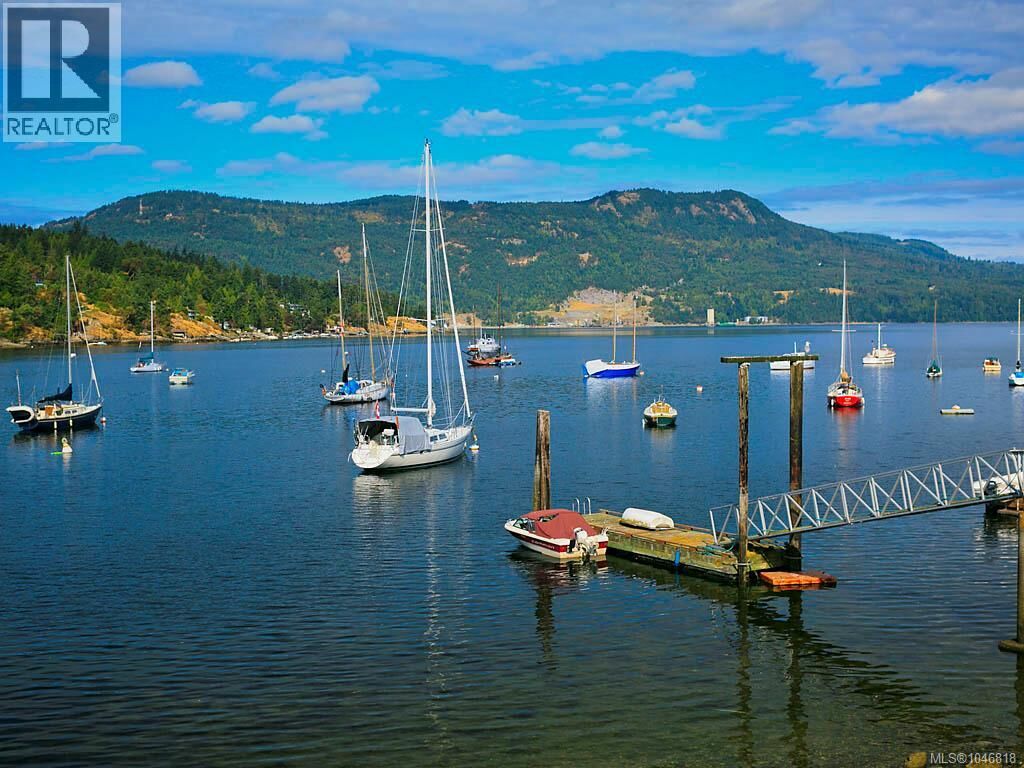 Property Photo: 7090 Brentwood Drive BC V8M 1B6