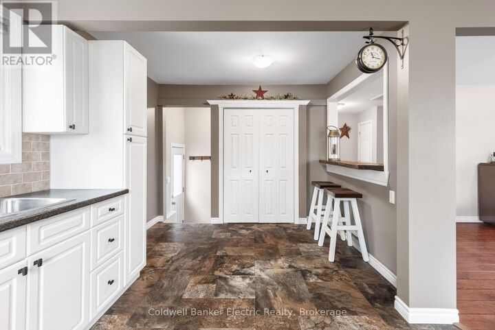 Property Photo:  30 Woods Avenue  ON K0L 2W0 