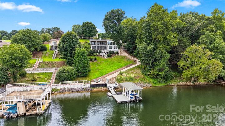 Property Photo: 220 Lakeshore Lane NC 28681