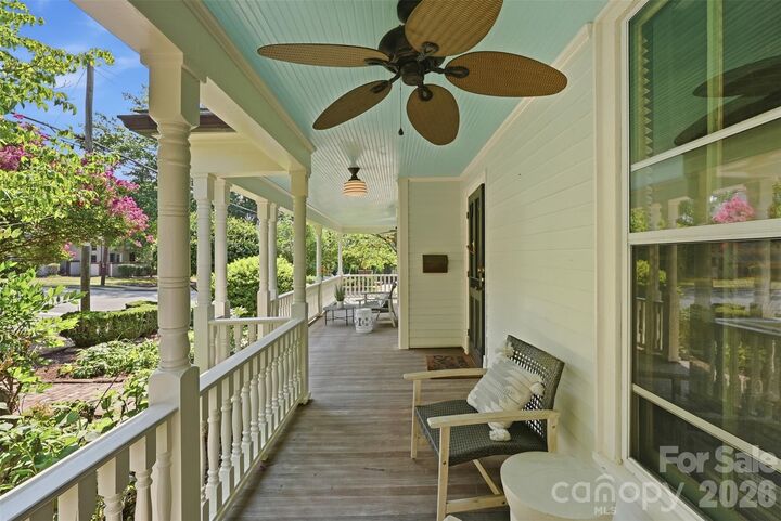 Property Photo: 728 Lexington Avenue NC 28203