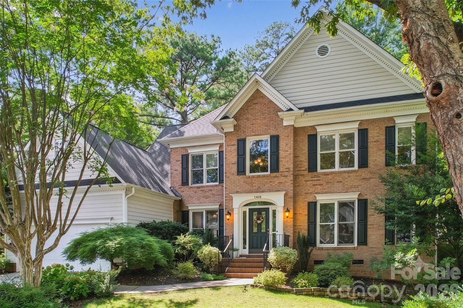 Property Photo: 7418 Tarland Lane NC 28269