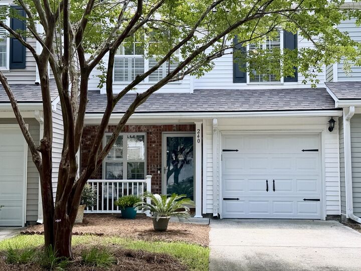 Property Photo: 240 Larissa Drive SC 29414