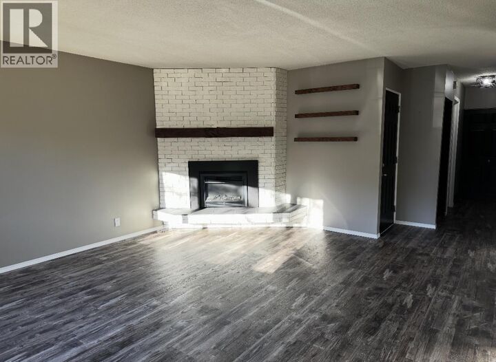 Photo de la propriété:  1210 Elkhorn Crescent  BC V2M 6J1 