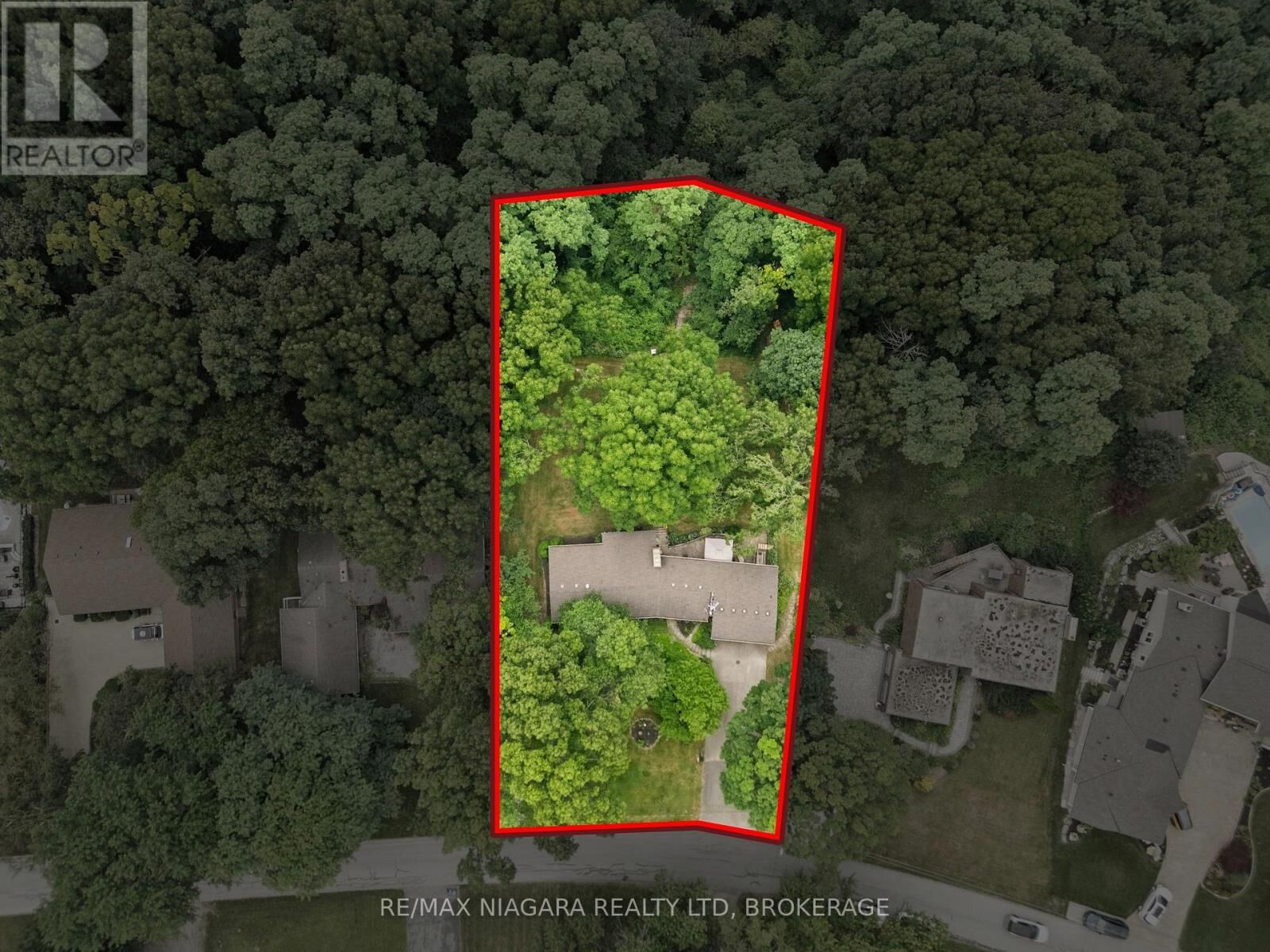 Property Photo: 46 Melrose Drive ON L0S 1J0