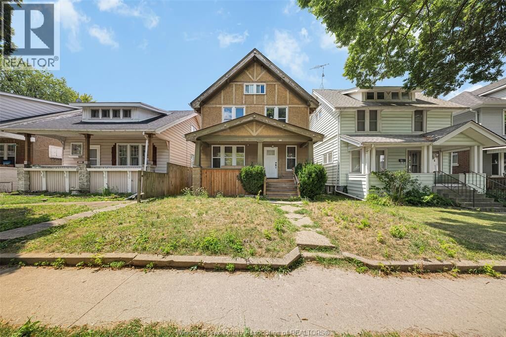 Property Photo:  421 Elm Avenue  ON N9A 5H2 