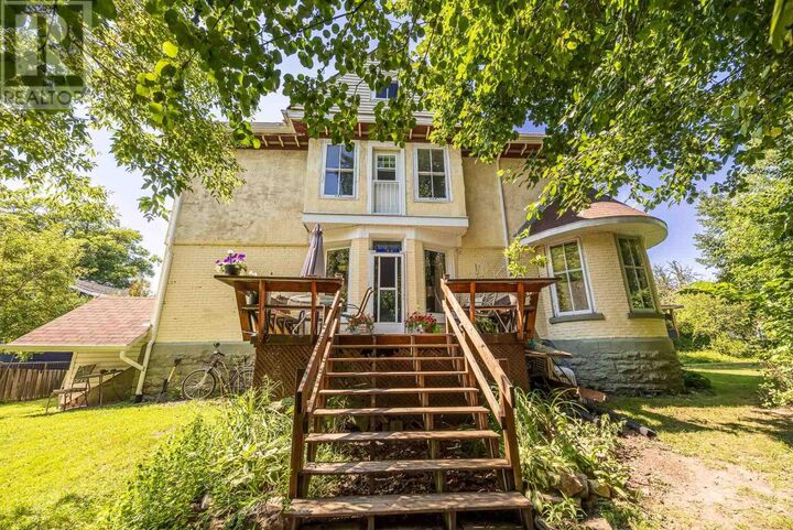 Property Photo:  1099 Queen St E  ON P6A 2E1 