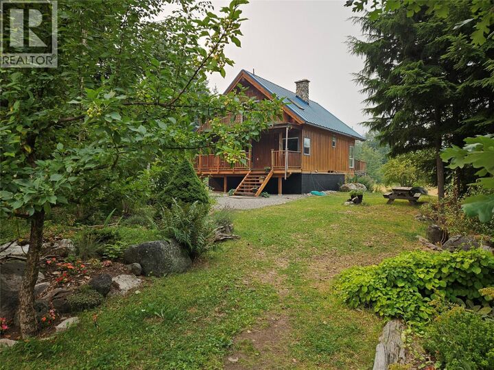 325 East Wilson Creek E Road — photo 1