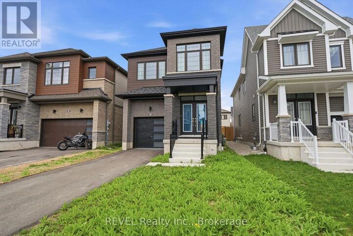 Property Photo: 20 Selection Heights ON L2V 0P3