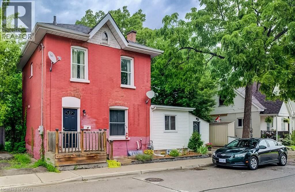 Property Photo:  38 Rose Avenue  ON N3S 2M2 