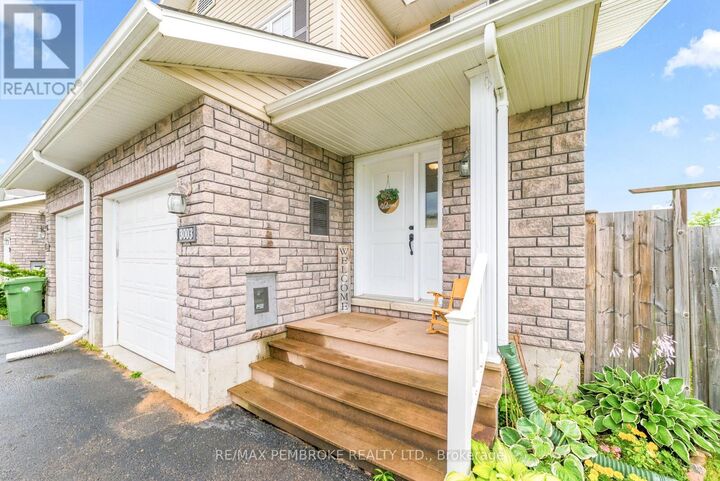 Property Photo: 3003 Sandstone Crescent ON K8H 0B2