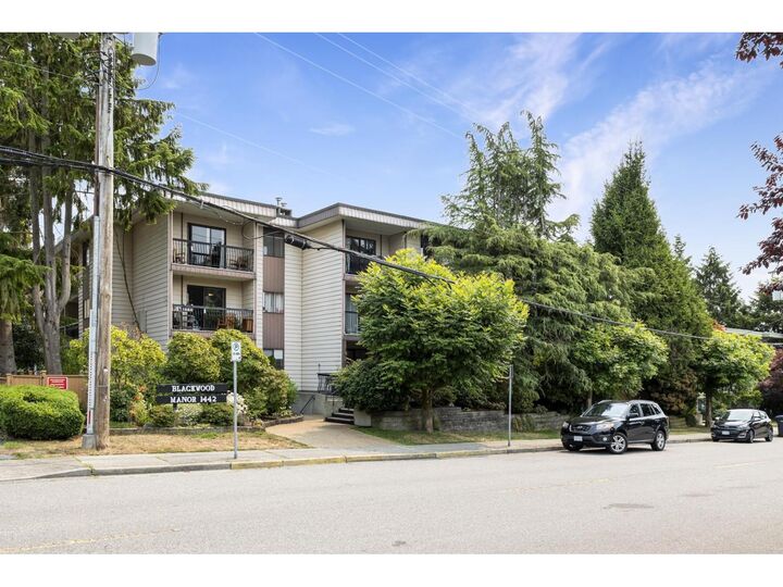 Property Photo: 1442 Blackwood Street 306 BC V4B 3V5