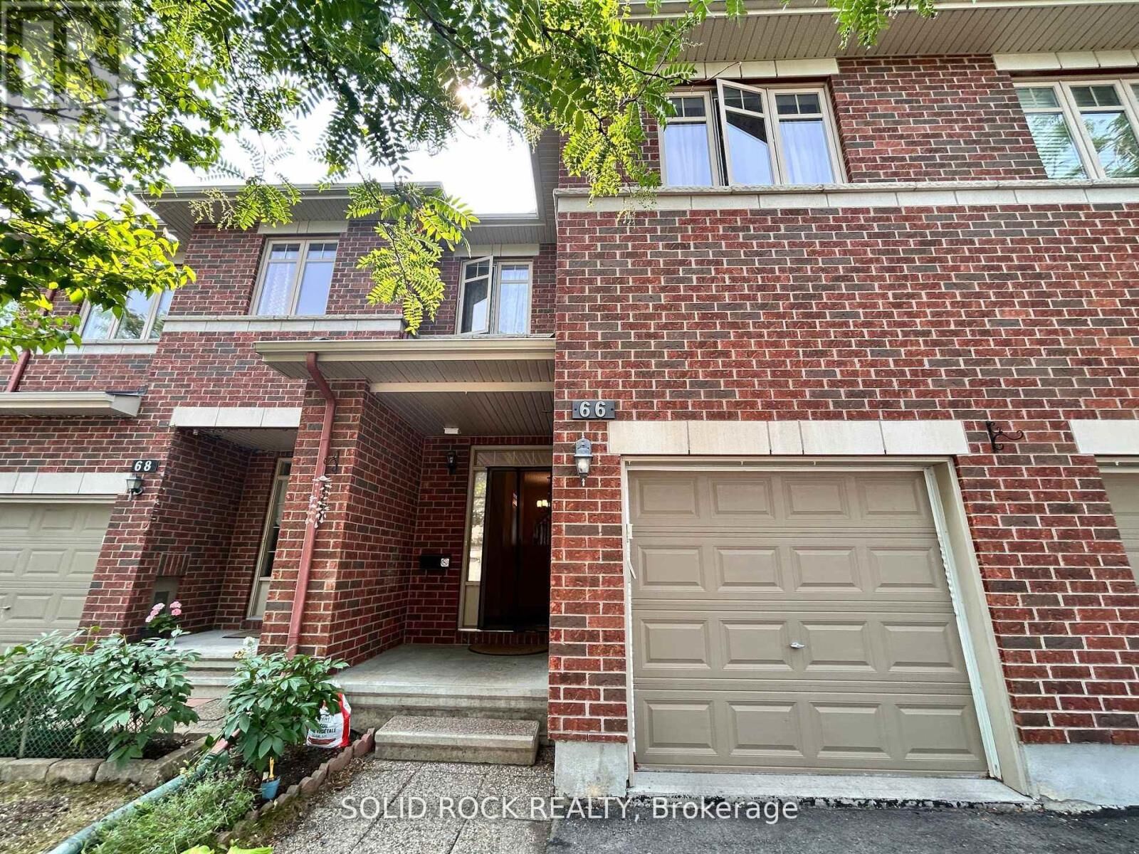 Property Photo:  66 Madelon Drive  ON K2J 5C5 