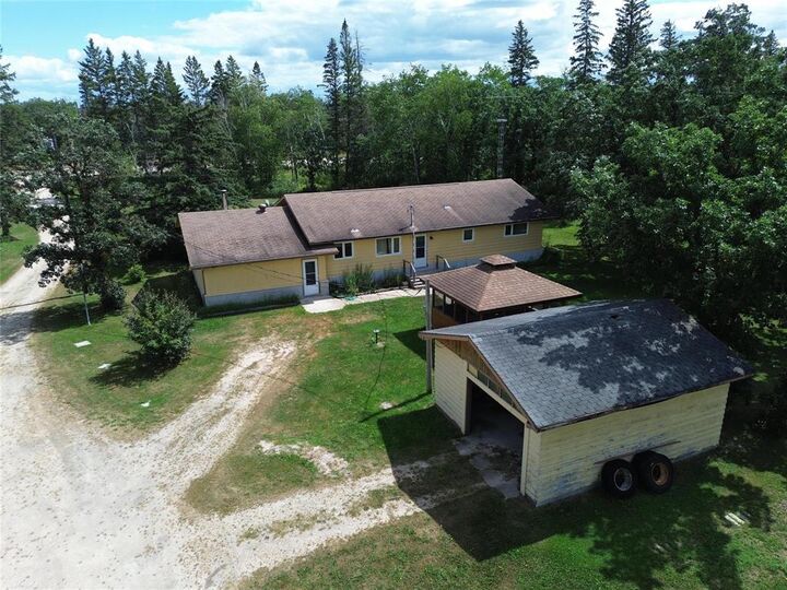 Property Photo:  122098 Pth 8 Highway  MB R0C 2R0 