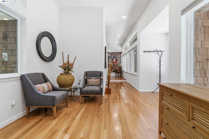 Property Photo: 220 Miracle Ln CA 95060