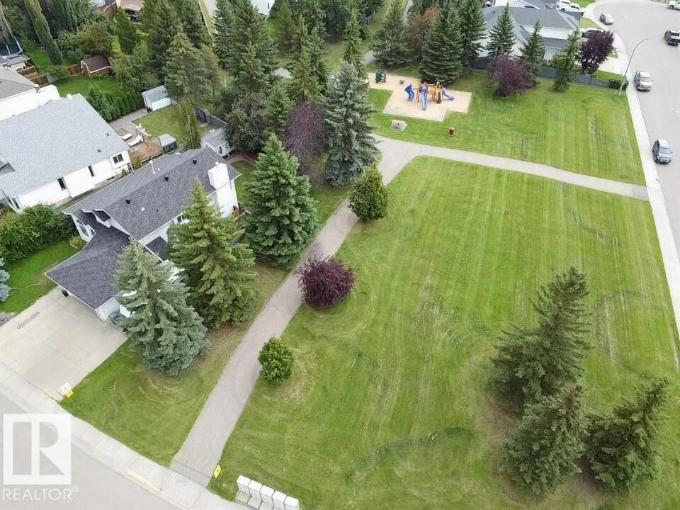 Property Photo: 4705 43 Street AB T4X 1H2