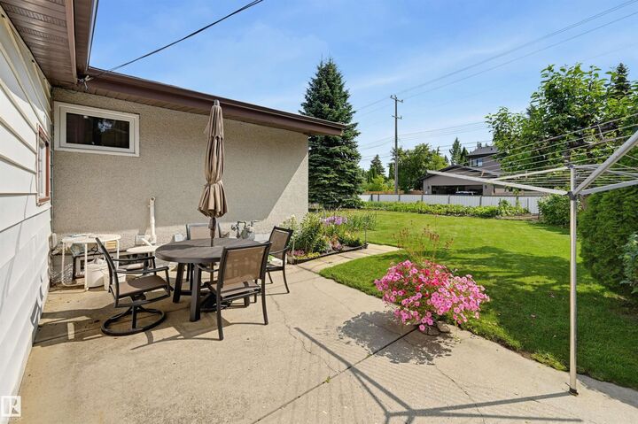 Property Photo: 14711 82 Avenue NW AB T5R 3R7