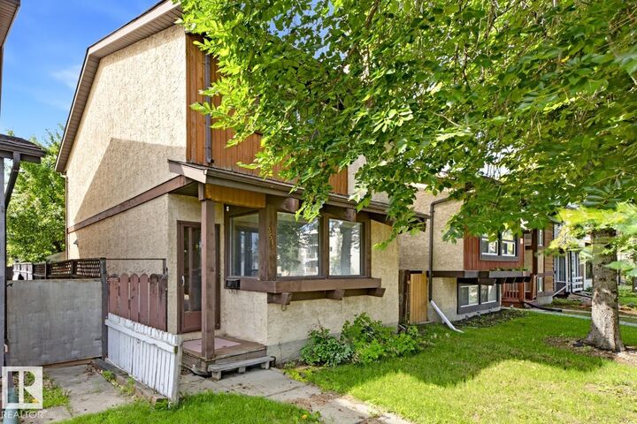 Property Photo:  3515 43 Avenue NW  AB T6L 4J5 