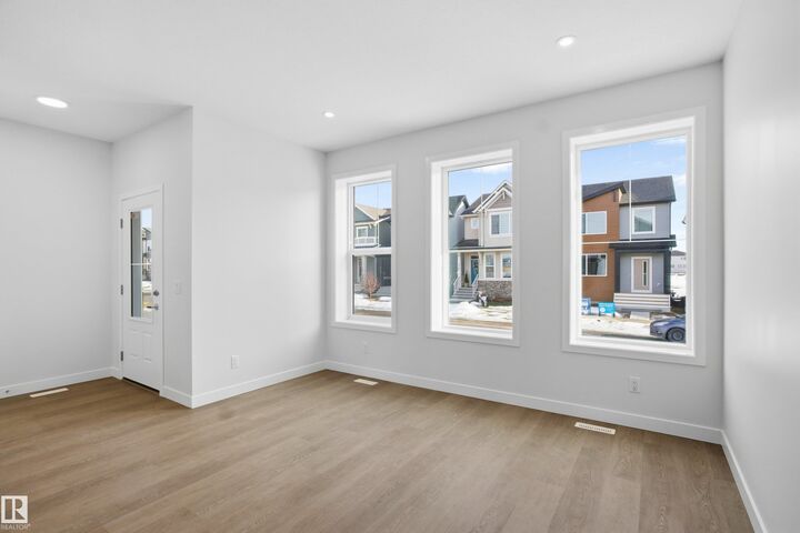 Property Photo: 3758 Erlanger Drive NW AB T6M 1R9