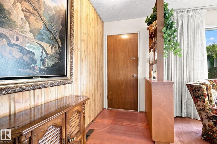 Property Photo:  16111 88A Avenue NW  AB T5R 4N5 