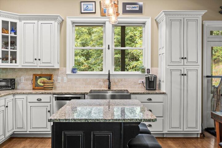 Property Photo: 678 Deep Woods Drive TN 37327