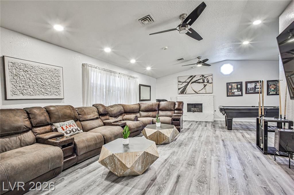 Property Photo: 1505 Hialeah Drive NV 89119