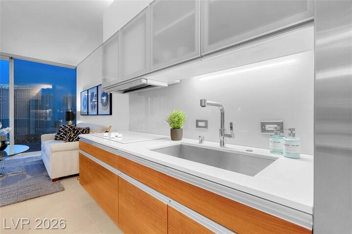 Property Photo: 3722 Las Vegas Boulevard 1104 NV 89158