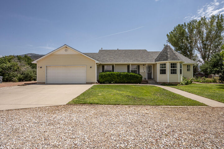 Property Photo: 599 S 3430 E UT 84757