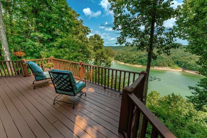 Property Photo: 1355 Cliffside Drive KY 42642