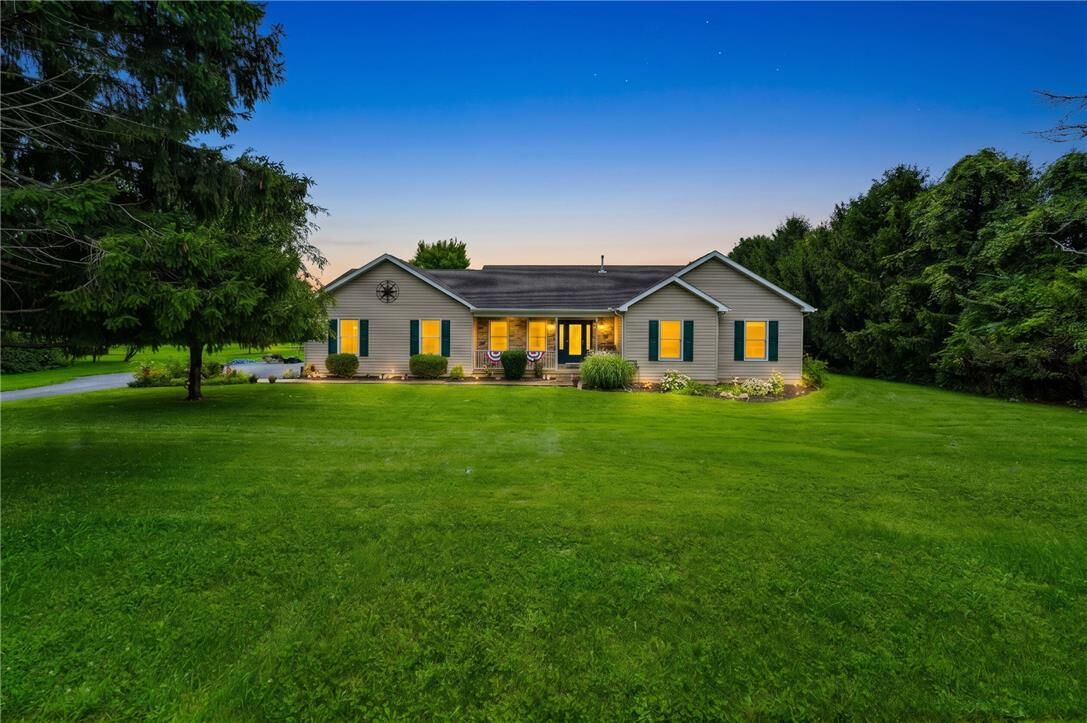 Property Photo: 6970 Silver Crest Road PA 18064