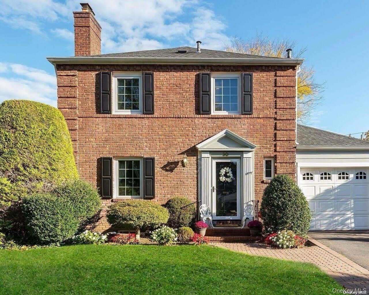 Property Photo: 93 Kingsbury Road NY 11530