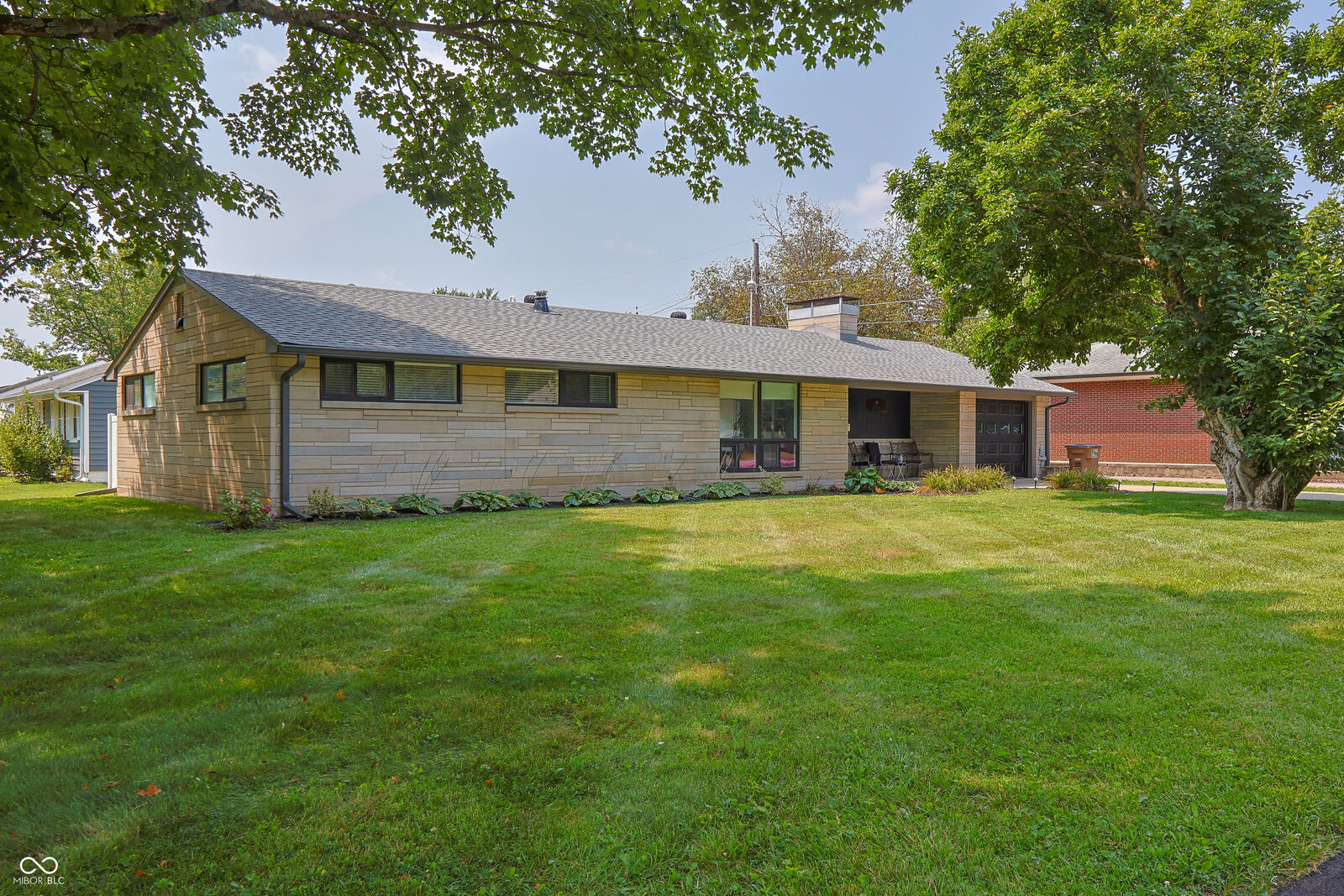 Property Photo: 2594 Franklin Street IN 47201