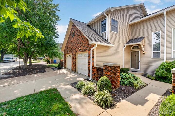 Property Photo: 16252 Lea Oak Court MO 63017