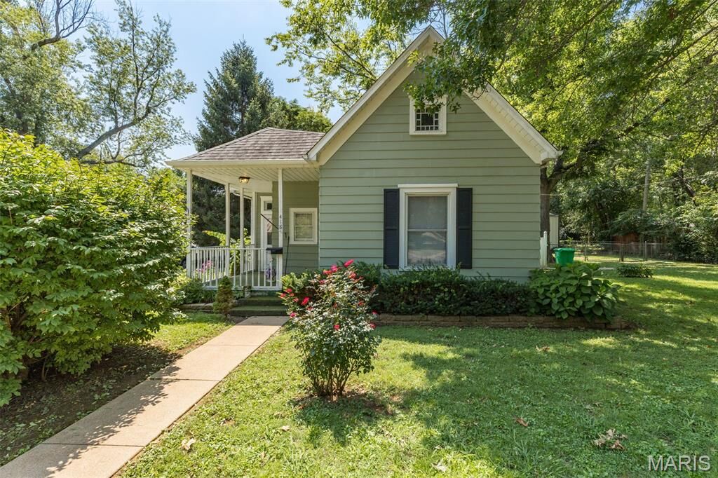 Property Photo: 418 W College Street MO 63640