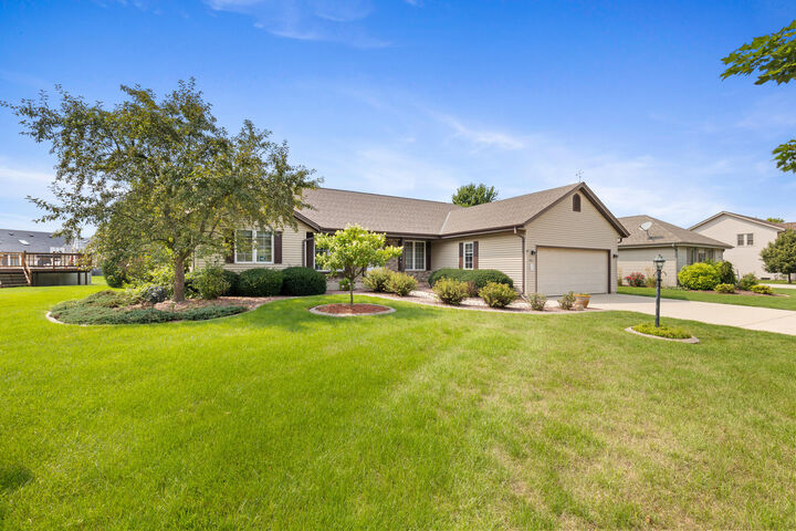 Property Photo:  6871 S Dory Dr  WI 53132 