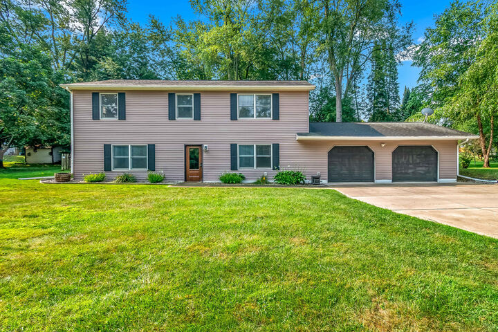 Property Photo: 16 Goodrich Avenue MI 49242