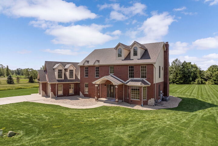 Property Photo: 24340 S Pine Ridge Drive IL 60449